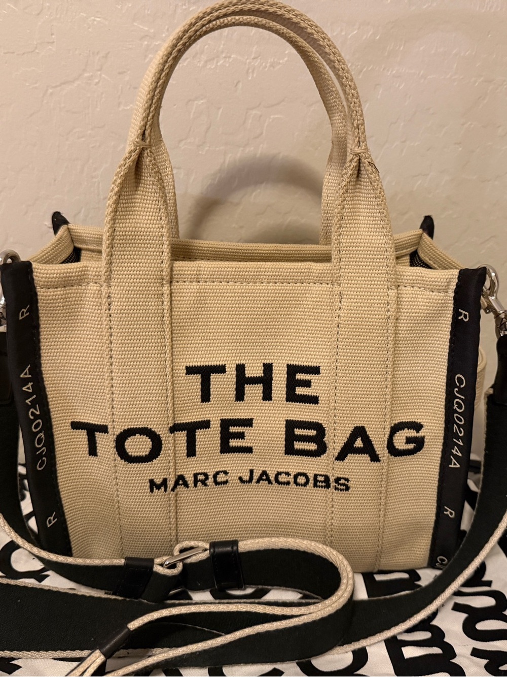 Marc Jacobs - The Jacquard Tote Bag